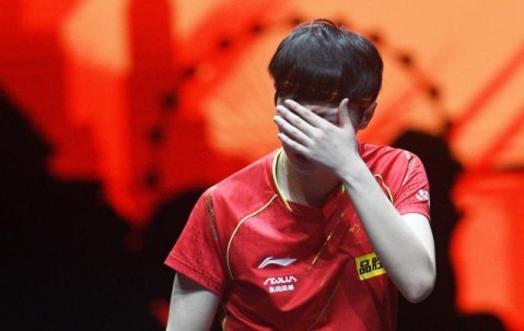 彩经网-新科世锦赛冠军王曼昱世界杯“一轮游” 音乐成干扰